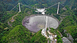 Arecibo Observatoriet skadat.